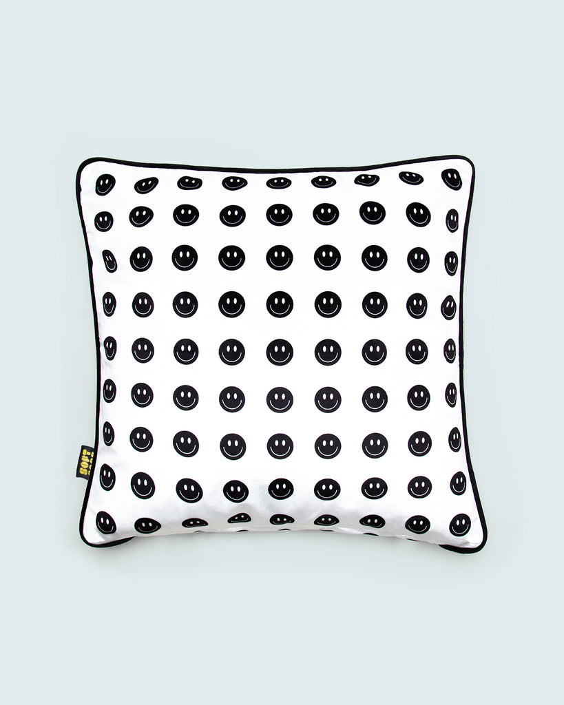 HAPPY ALL OVER WHITE / BLACK BIG CUSHION